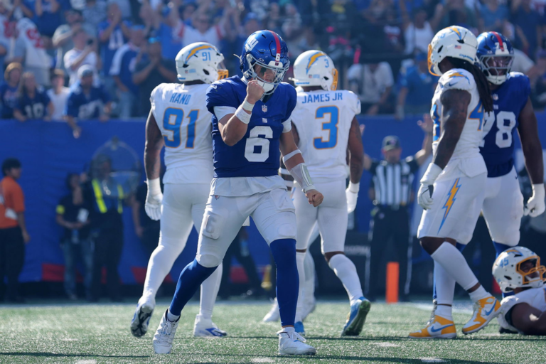 Cowboys Defensive Woes, Bucs Atop NFC and Chiefs Statement Win Lead Top Takeaways From NFL Week 6