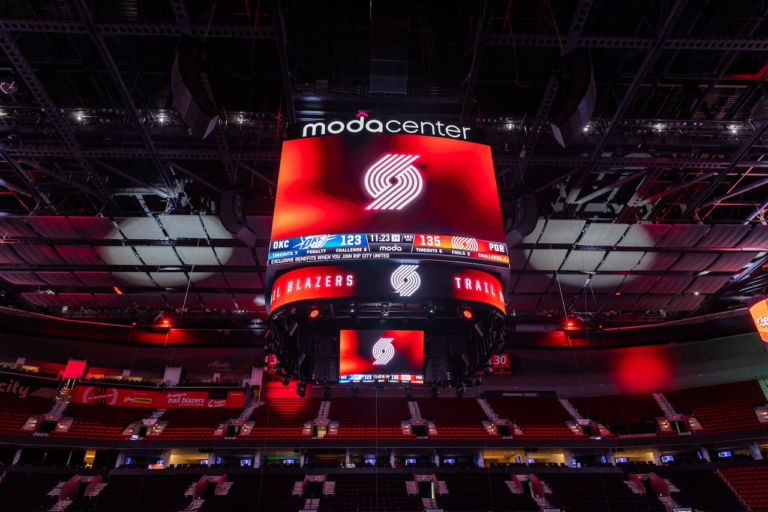 Lawsuit over Blazers sale settles ahead of key court hearing