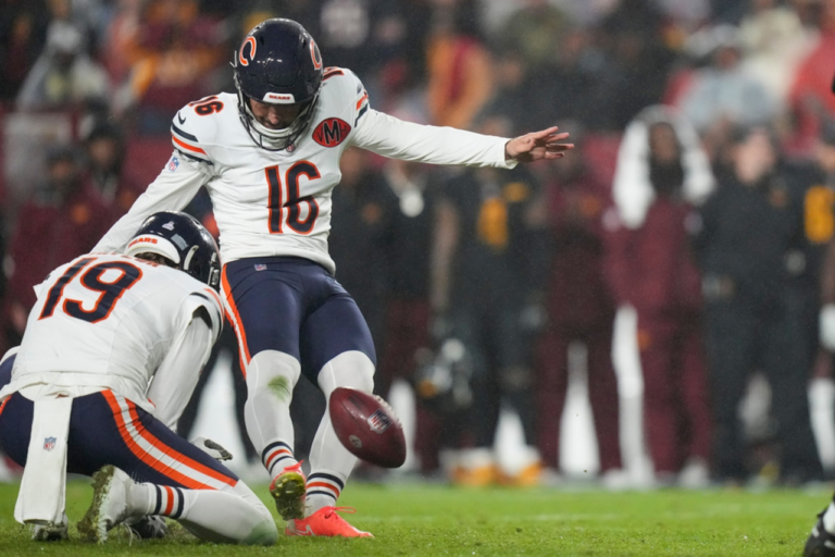 Ex-Wolverine kicks game-winning FG in first game with new NFL team