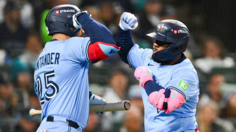 MLB playoff takeaways: Blue Jays dominate Mariners in Game 3