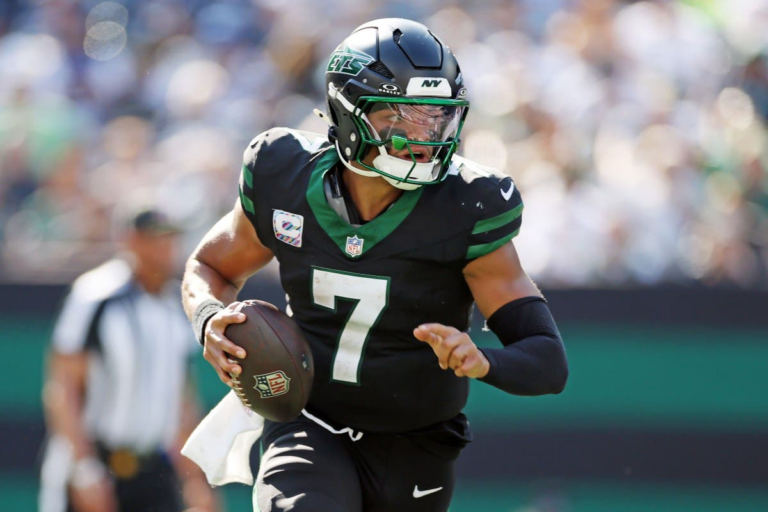 Jets Projected to Dump Justin Fields for Heisman Trophy Frontrunner