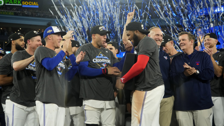 MLB playoff takeaways: Blue Jays win first AL pennant in 32 years