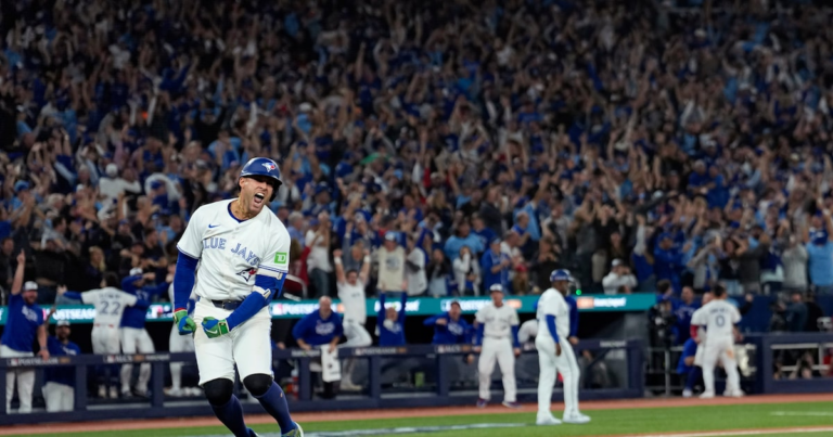 George Springer’s home run sends Blue Jays to World Series in Game 7 win over Mariners