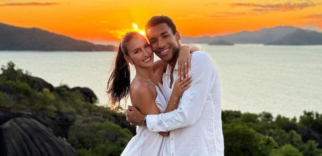 Felix Auger Aliassime Gives Emotional Shoutout to Wife After Brussels Triumph