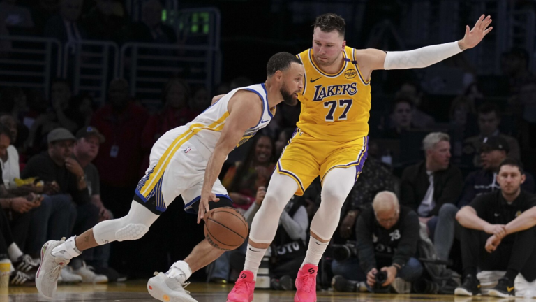 How to watch Golden State Warriors vs Los Angeles Lakers: TV/live stream info, preview for NBA Opening Night game on NBC/ Peacock