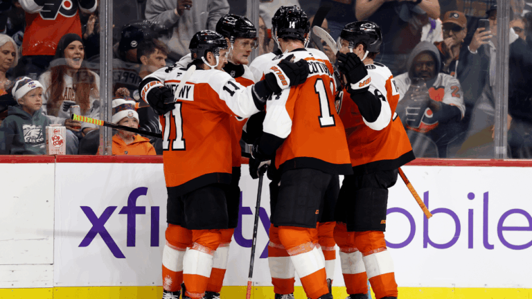 Tippett, Foerster each scores 2 to lead Flyers past Kraken