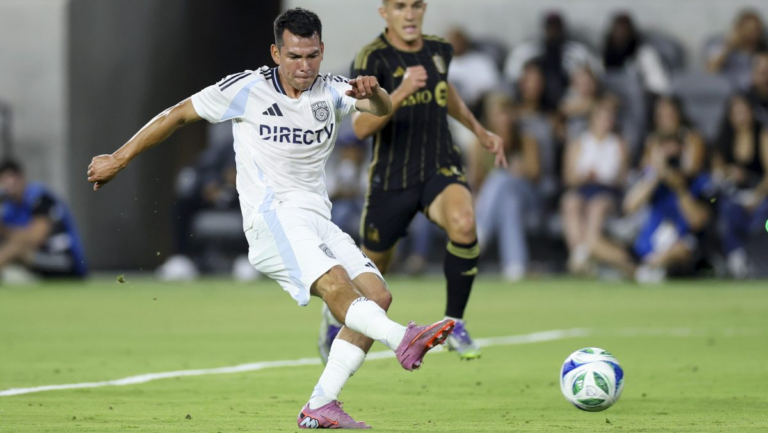 Hirving Lozano al parecer se peleó en los vestidores y fue separado del plantel de San Diego FC