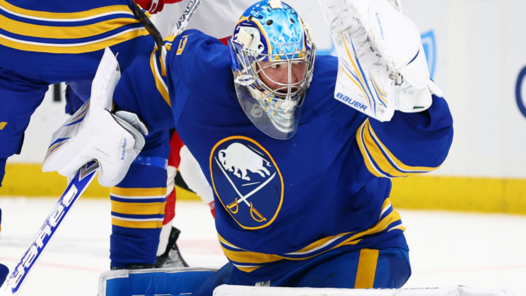 Colten Ellis stops 27 shots in NHL debut, Sabres beat Red Wings 4-2