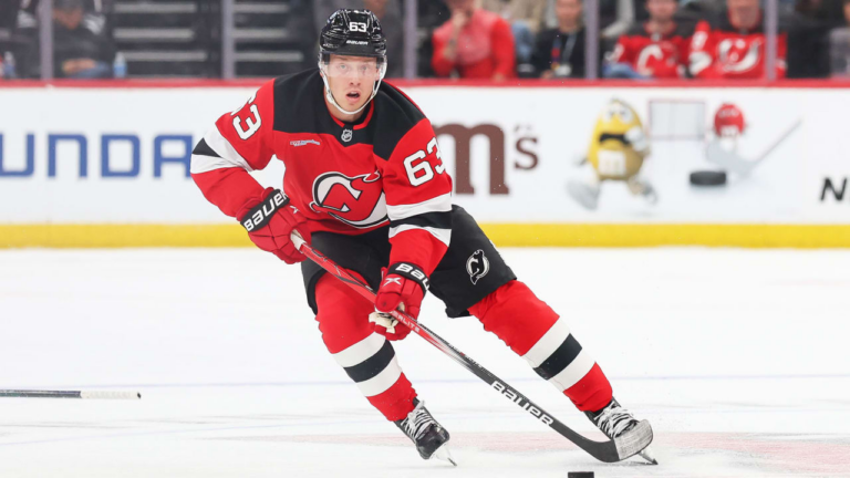 NHL On Tap: Bratt, Devils eye 7th consecutive victory, host Sharks