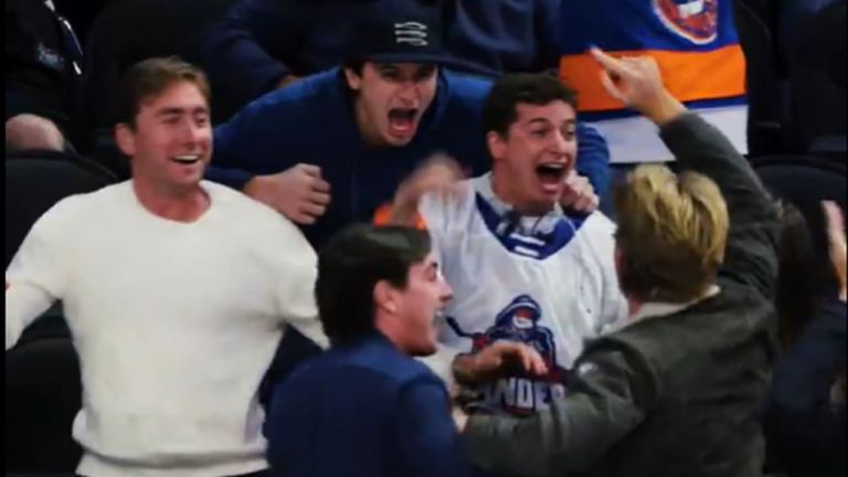 Warren’s friends concoct cheer, go wild for Islanders rookie’s assists