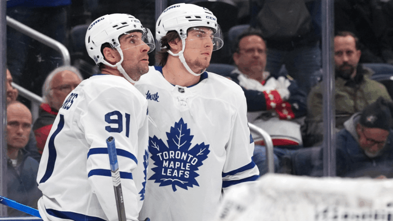 Tavares reaches 500 NHL goals by scoring for Maple Leafs