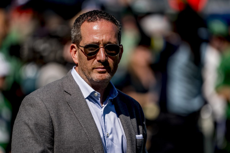Ex-Eagles President Can’t Believe 31 Teams Let Howie Roseman Win After Jaelan Phillips Trade