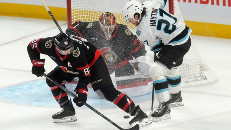 Merilainen makes 29 saves in 3rd NHL start to help the Senators beat the Mammoth 4-2