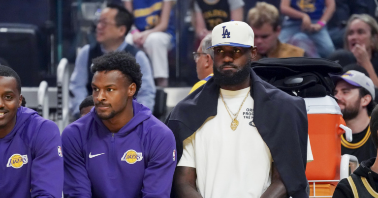 LeBron James Reacts to Bad News From the NBA World Monday