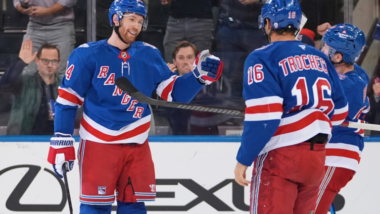 Rangers beat the Predators 6-3 for their first home win this season