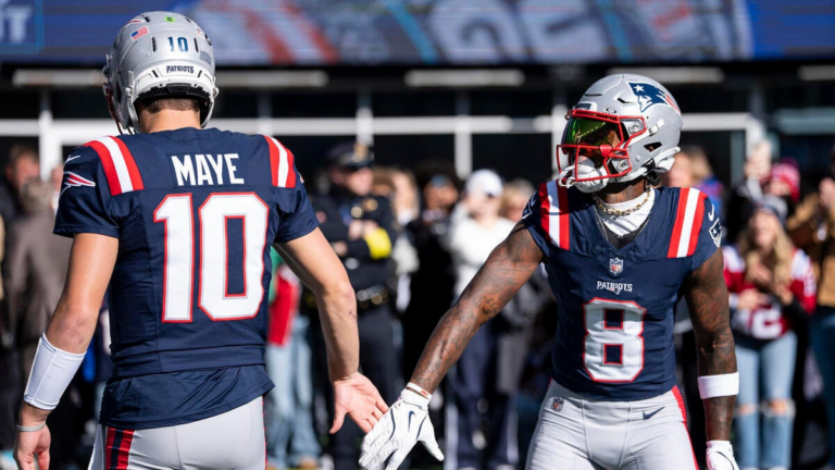 NFL playoff projections: AFC’s surprise top seed, Bills’ AFC East reign ends