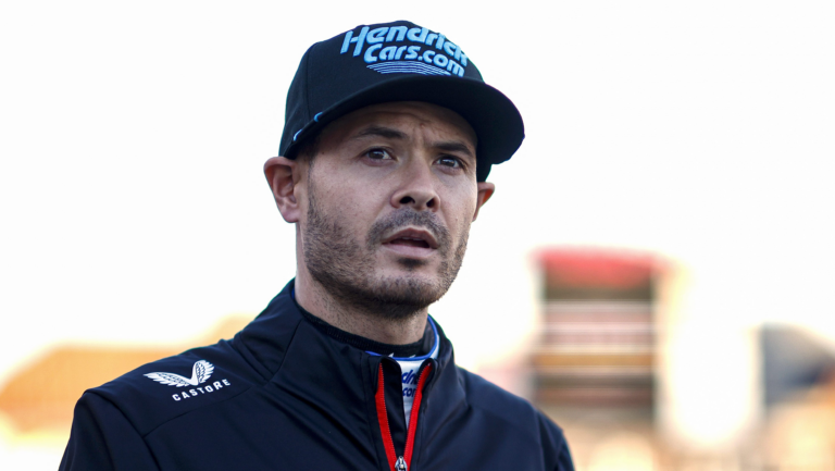 Kyle Larson Flip at Hangtown 100 Ends Dominant Run and Title Season