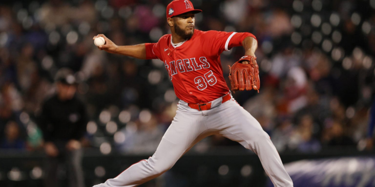 Walbert Urena added to Angels’ 40-man roster