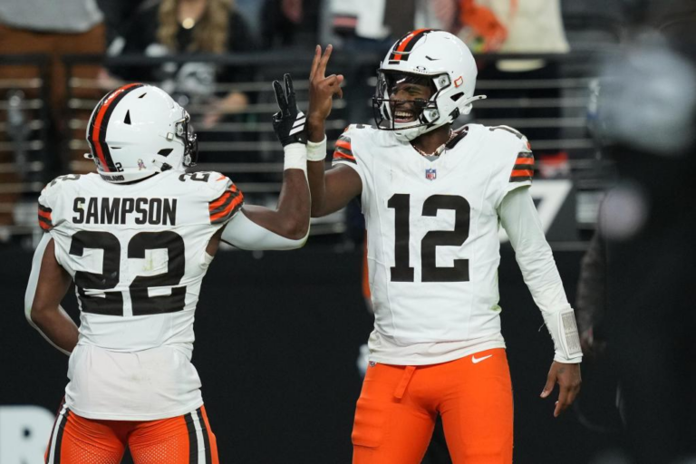 Stefanski stresses continued improvement for Sanders after successful 1st start for Browns