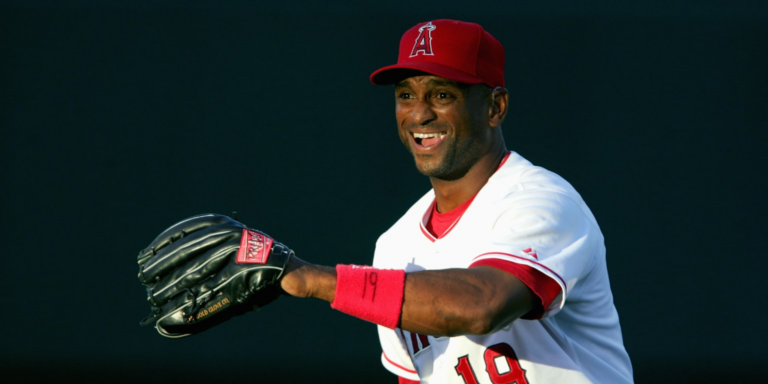 Curtis Pride discusses being deaf during long MLB career