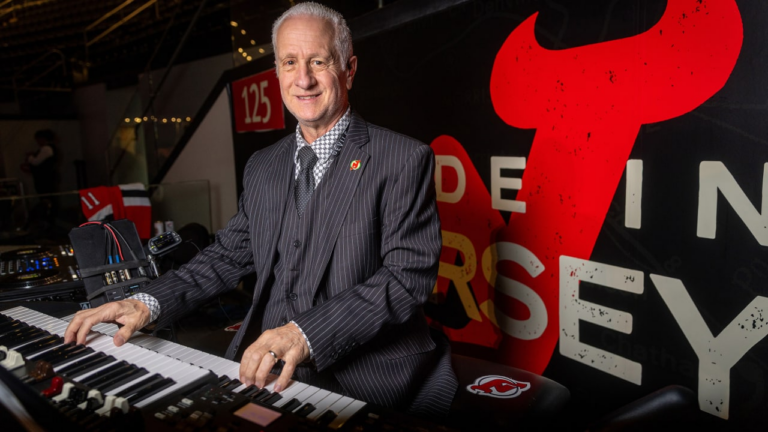 NHL organists were household names during Original Six era