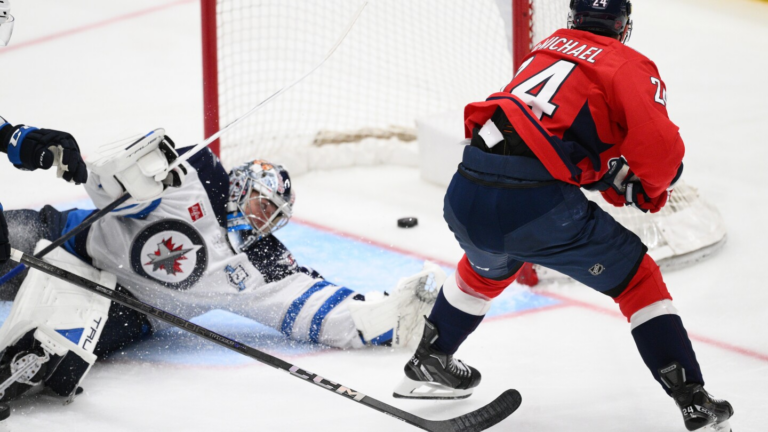 Alex Ovechkin stays hot to lift Capitals 4-3 over Jets