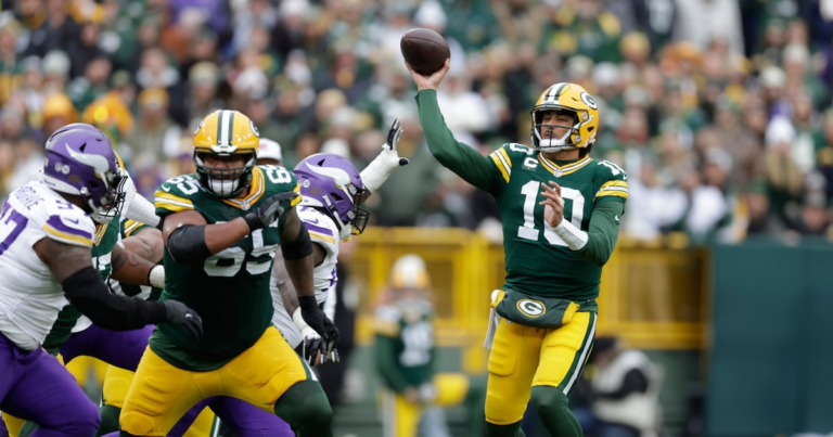 Lions and Packers match up on Thanksgiving with much at stake in NFC North and NFL playoff picture