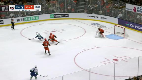 Sasson, O’Connor score late to back Tolopilo in Canucks’ 5-4 win over Ducks