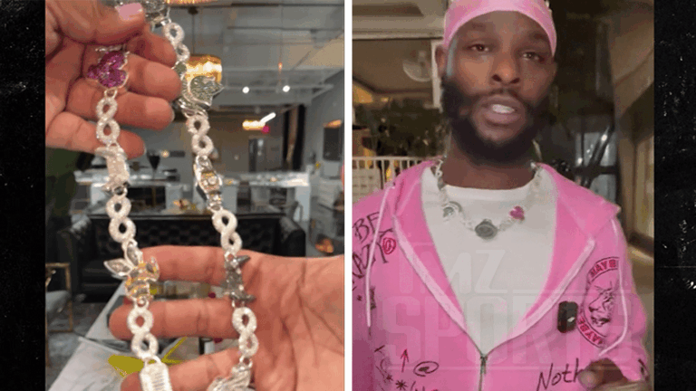 Le’Veon Bell Honors NFL, Boxing & Rap Career With Diamond Chain