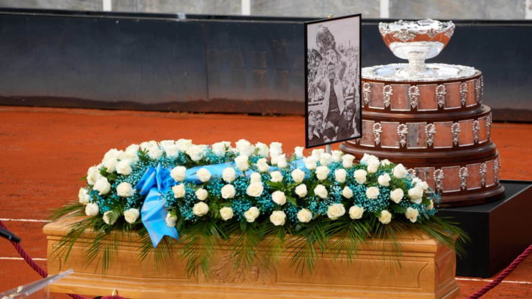 Hundreds honor the late tennis great Nicola Pietrangeli at Rome memorial