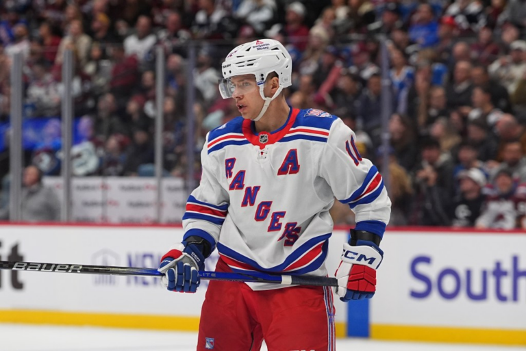 Artemi Panarin reaches 900 NHL points, Rangers beat Senators