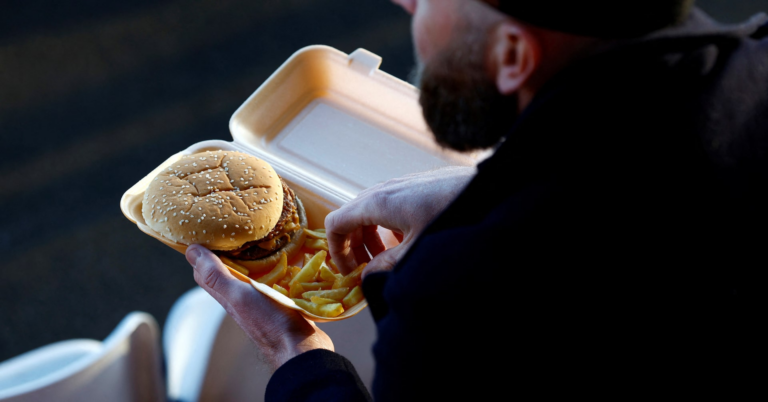UK stadiums swap beef burgers for wild venison to cut carbon emissions