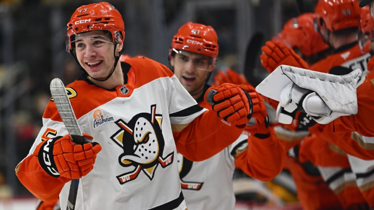 4 NHL games feature tying goals in final 15 seconds of regulation