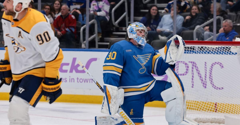 Dalibor Dvorsky scores twice but Blues lose 5-2 to Predators