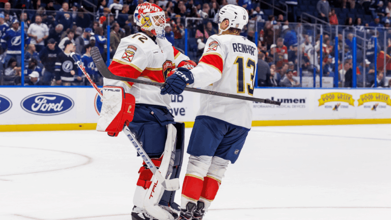 Reinhart scores twice, Panthers defeat Lightning