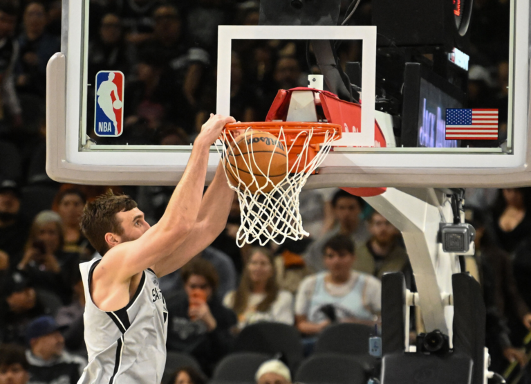 Spurs rebound from NBA Cup loss to beat Wizards 119