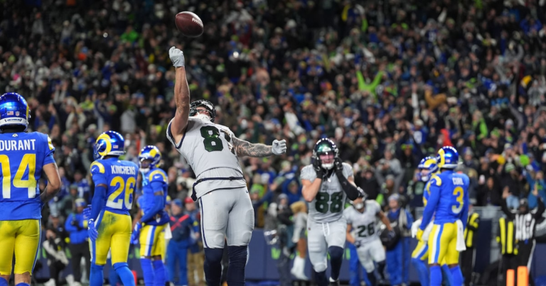 Seahawks pull off thrilling OT comeback vs. Rams, win crucial NFL West bout