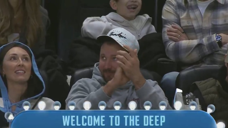 Mariners’ Cal Raleigh hears ‘MVP’ chants at Kraken game