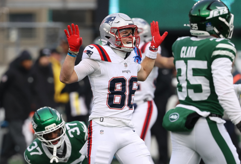 How Patriots veteran WR showed Efton Chism III a path to the end and an NFL career