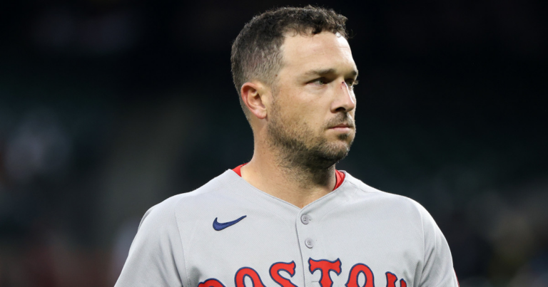 Red Sox Receive Good News in MLB Free Agency After Alex Bregman Report