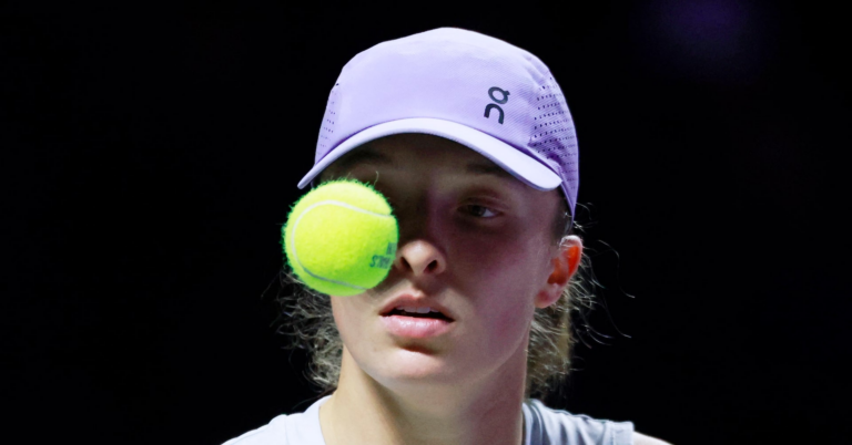 Swiatek rejects ‘Battle of the Sexes’ and backs mixed team events