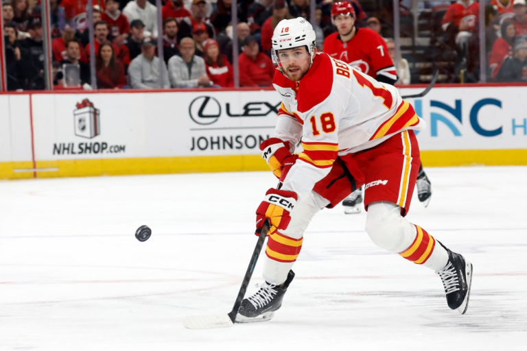 NHL disciplines ex-Bruins forward for sucker-punch