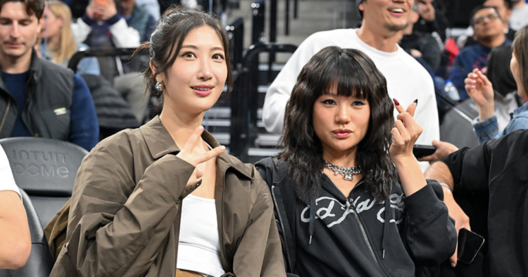 ‘KPop Demon Hunters’ Singers Make Public Appearance After Golden Globes