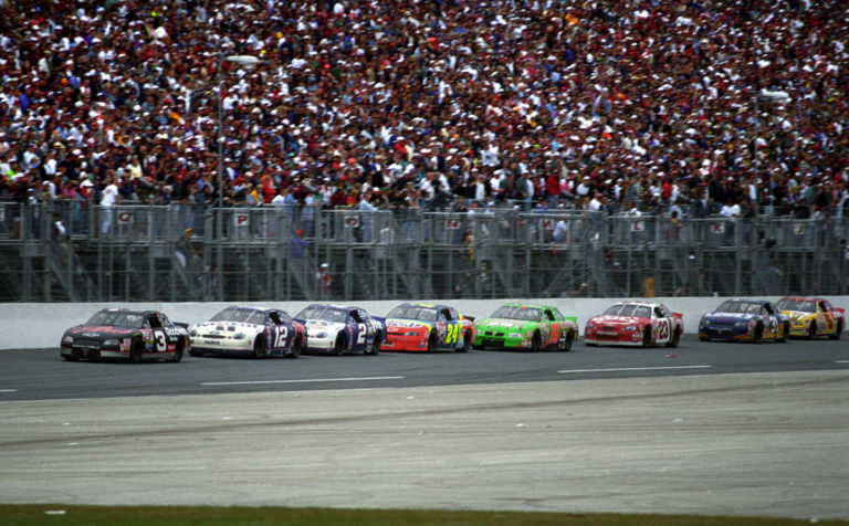 NASCAR’s Pay Sheet Paradox Resurfaces as Veteran Driver Reveals How Worse Finishes Paid Better