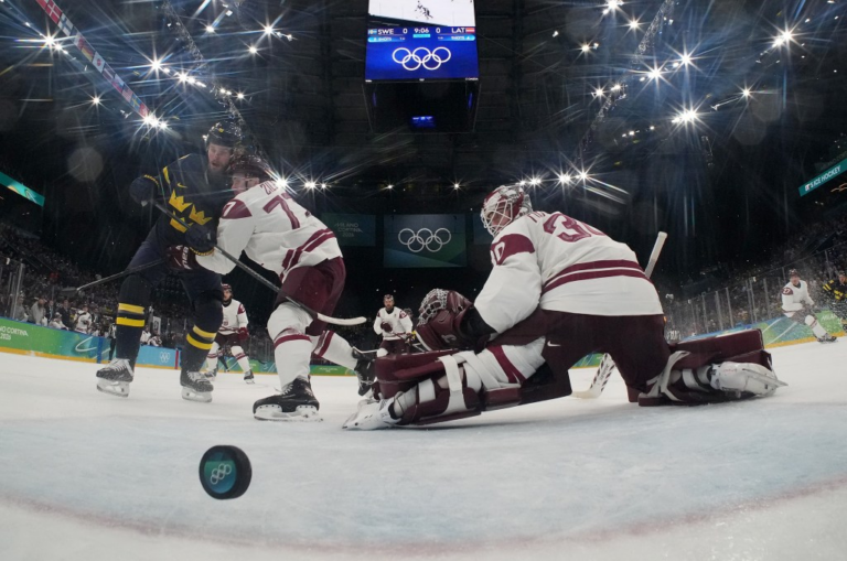 Olympic men’s hockey: Sweden advances to quarterfinal against U.S.