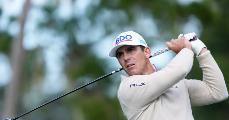 Austin Smotherman leads the Cognizant Classic, making 6 straight birdies in a first-round 62