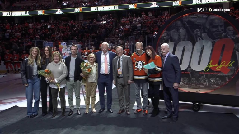 Ducks honor Quenneville for 1,000 career wins
