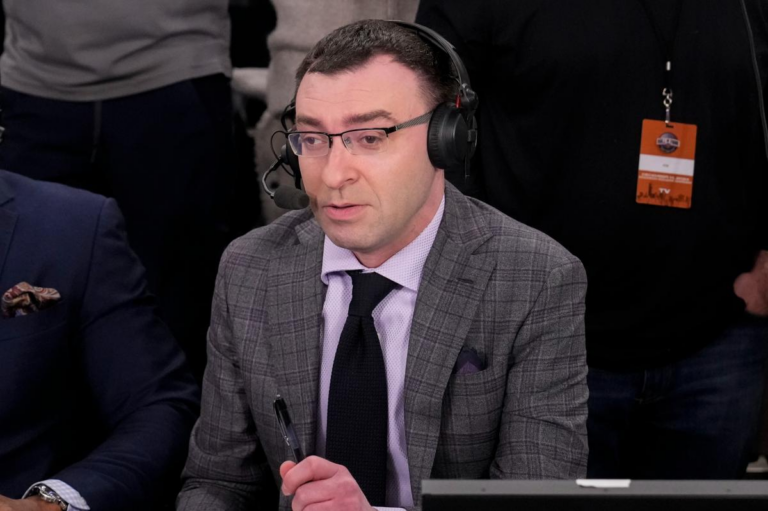 NBC names Jason Benetti as play-by-play announcer for MLB games