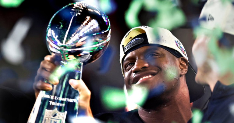 Kenneth Walker III joins Mahomes in KC and Malik Willis starts QB reset in Miami, AP sources say