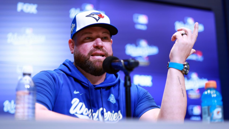 Blue Jays Sign Former White Sox Pitcher to Minor League Deal